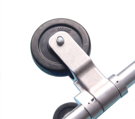 الظهر المقعد القابل للتعديل قابل للطي القدمين الداعمة والعجلات