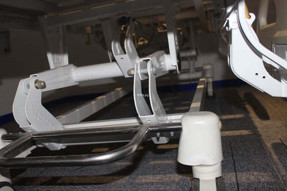 سرير مستشفى كهربائي مدلفن على البارد 85 بوصة للاستخدام المنزلي W105 أبيض مع مرحاض